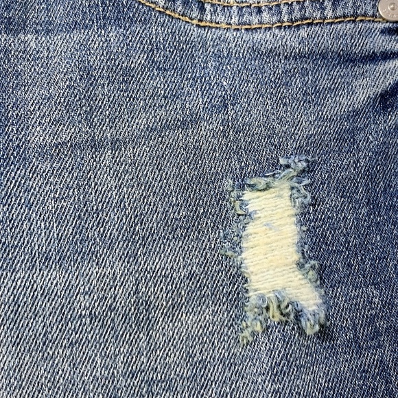 Joe’s High-Waist Ripped Jeans - Picture 8 of 11